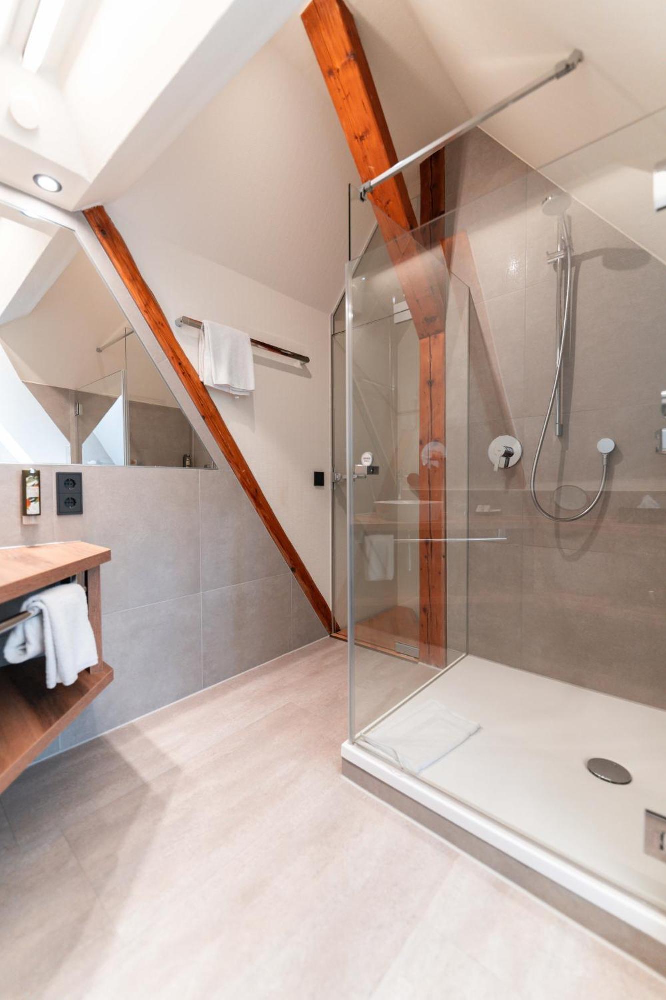 Bayerischer Hof Hotel 4*