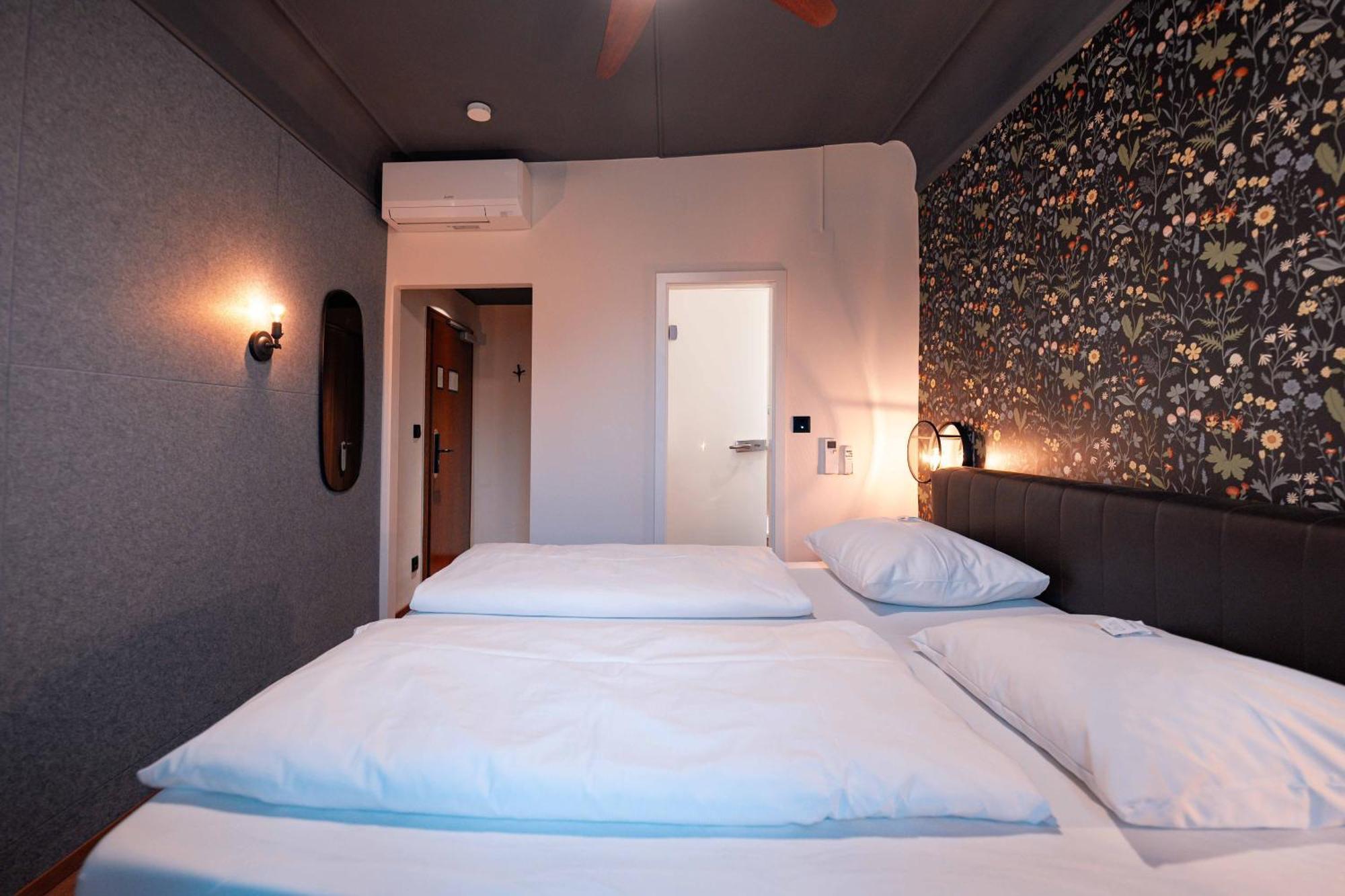 Bayerischer Hof Hotel 4*